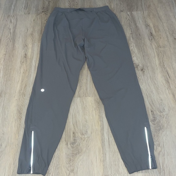 Lululemon 29 Inch Surge Joggers - Picture 2 of 4